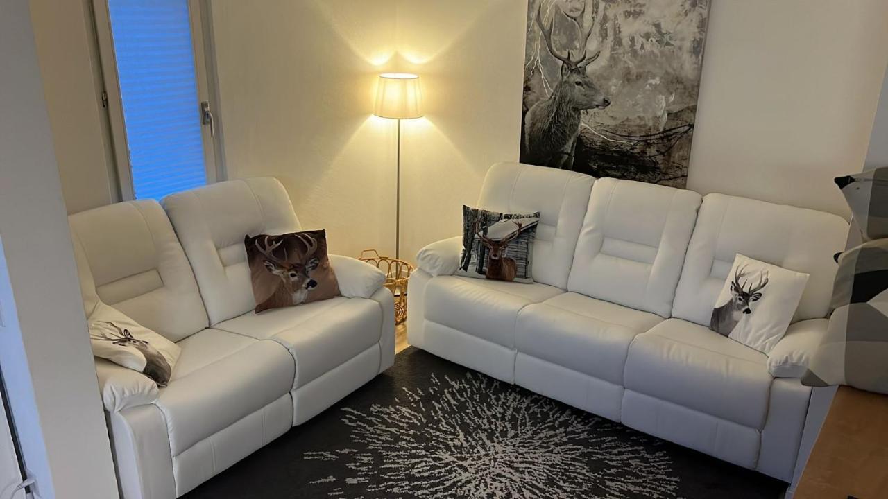 Agrimonia - 5,5-Zi Duplex Wohnung Bis 9 Personen Mit Eigenem Garten Davos Exterior photo