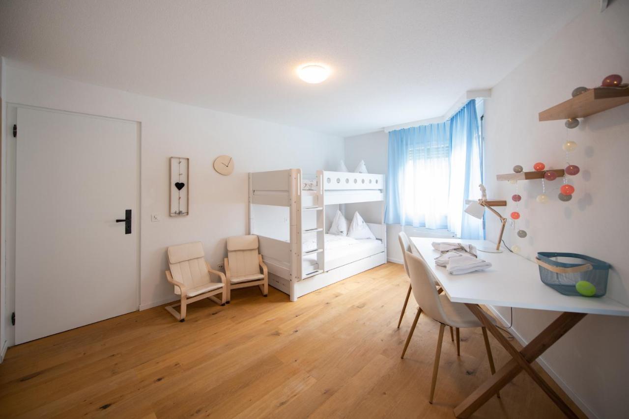 Agrimonia - 5,5-Zi Duplex Wohnung Bis 9 Personen Mit Eigenem Garten Davos Exterior photo