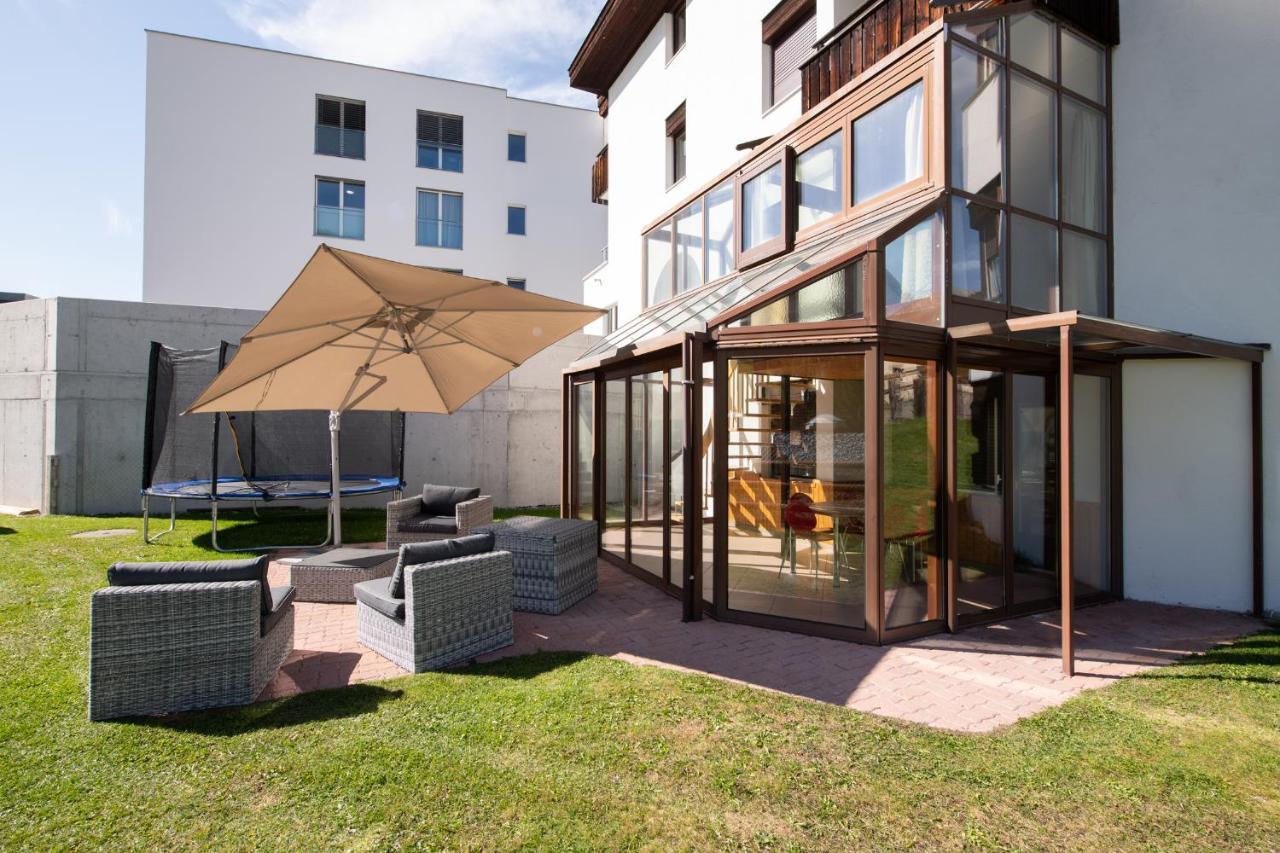 Agrimonia - 5,5-Zi Duplex Wohnung Bis 9 Personen Mit Eigenem Garten Davos Exterior photo